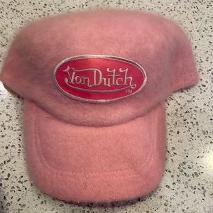 Von Dutch winter ball cap - like new